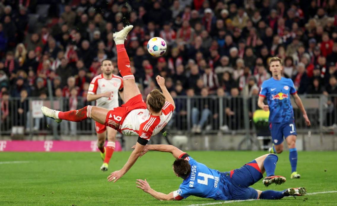 皇冠-从拉齐奥调整名单备战德国杯到托特纳姆围绕亚冠回应争议，法兰克福今夜完成体检的简单介绍-皇冠